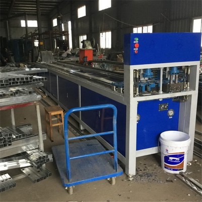德川機械 專業供應防盜網沖孔機與管材數控沖孔設備，廠家直銷服務